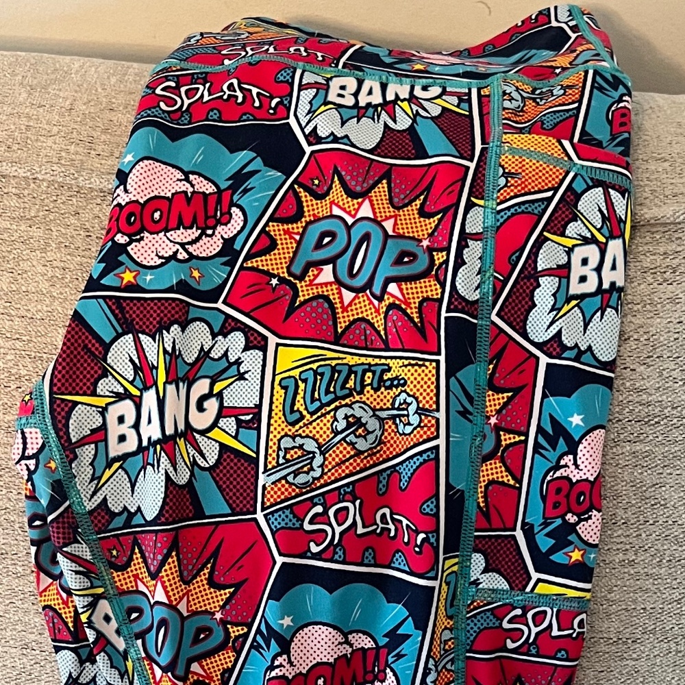 Constantly Varied Gear (CVG) Size Large Capri Leggings - Knockouts